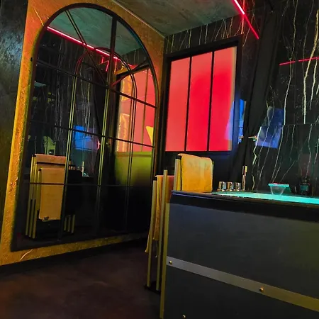 Eroxens بيت للعطل *